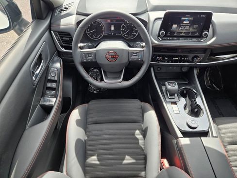New 2026 Nissan Rogue SV AWD/4WD image 8