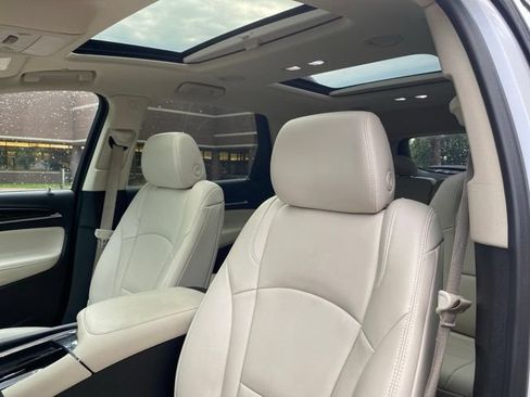 Used 2022 Buick Enclave Premium w/ Experience Buick Package AWD/4WD image 2