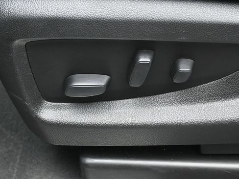 Used 2019 Chevrolet Silverado 1500 LT w/ All Star Edition AWD/4WD image 10