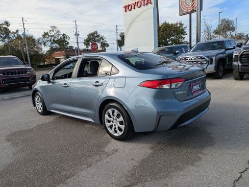 Used 2022 Toyota Corolla LE image 8