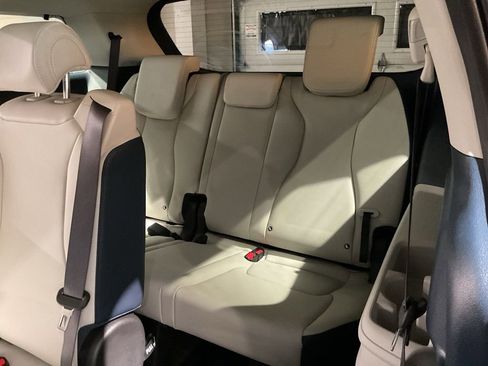 New 2026 Kia Carnival EX FWD image 20