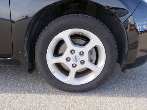 Used 2013 Nissan Leaf SV w/ Premium Pkg image 10