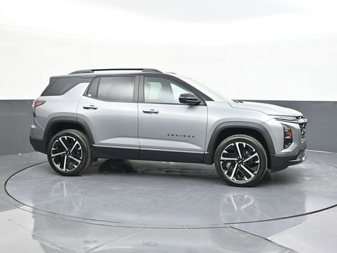 New 2026 Chevrolet Equinox RS w/ Convenience Package III image 17