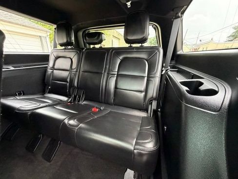 Used 2019 Lincoln Navigator L Reserve AWD/4WD image 20