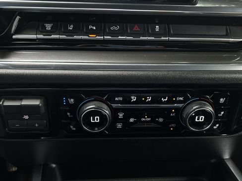 Used 2024 Chevrolet Silverado 3500 High Country w/ High Country Premium Package AWD/4WD image 25
