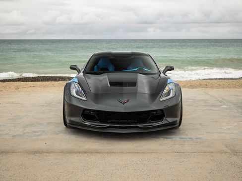 Used 2017 Chevrolet Corvette Grand Sport image 2