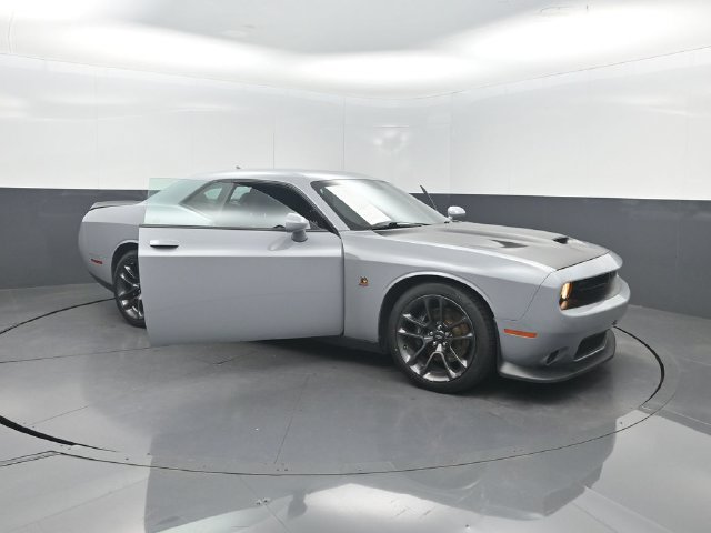 Used 2021 Dodge Challenger R/T Scat Pack RWD image 33