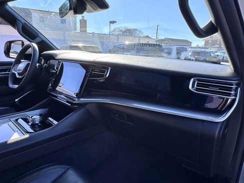 Used 2022 Jeep Wagoneer Series I image 20