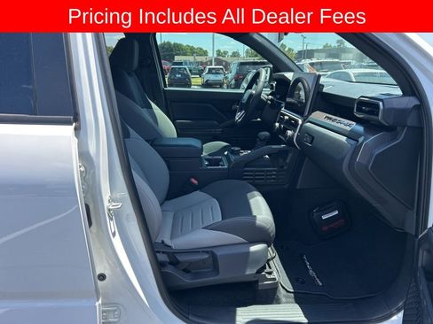 Used 2024 Toyota Tacoma TRD Off-Road AWD/4WD image 19