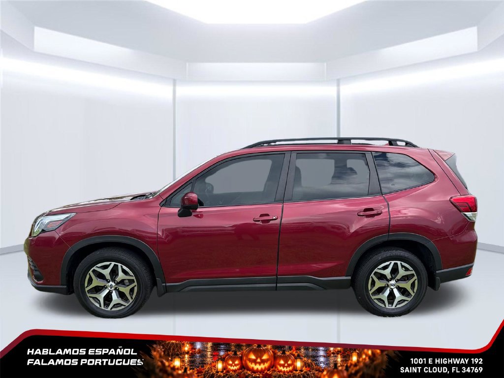 Used 2023 Subaru Forester Premium AWD/4WD image 2