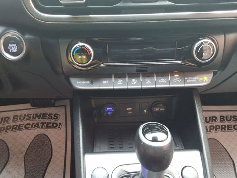 Used 2023 Hyundai Kona SEL w/ Convenience Package image 18