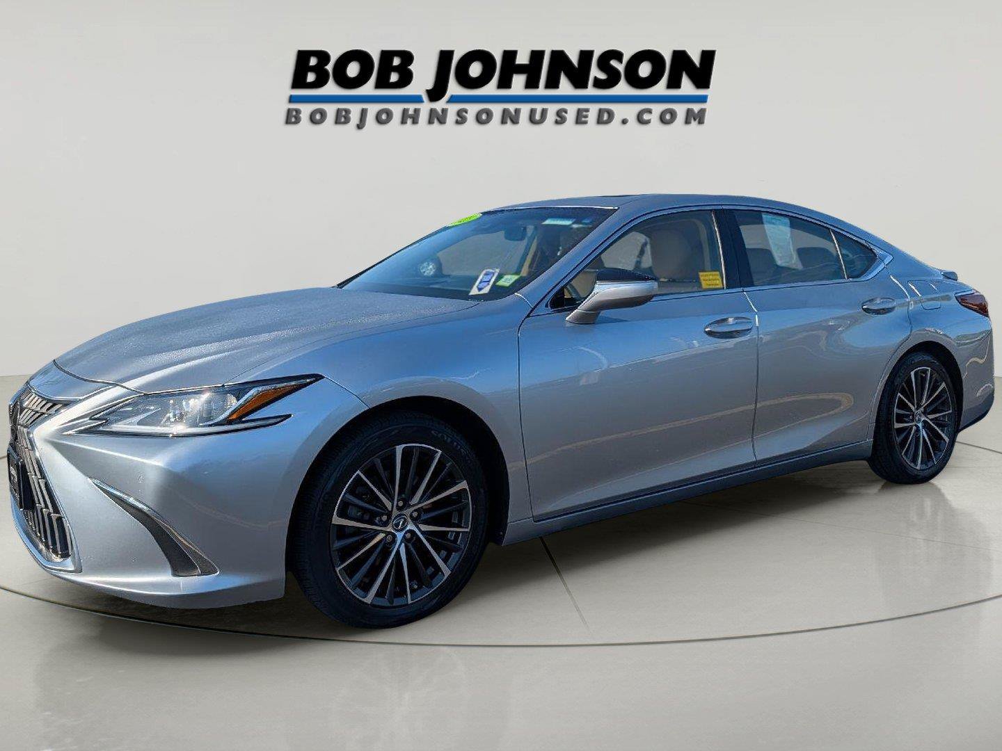 Certified 2023 Lexus ES 350 w/ Premium Package FWD image 3