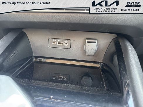 Used 2024 Nissan Altima 2.5 SV image 18