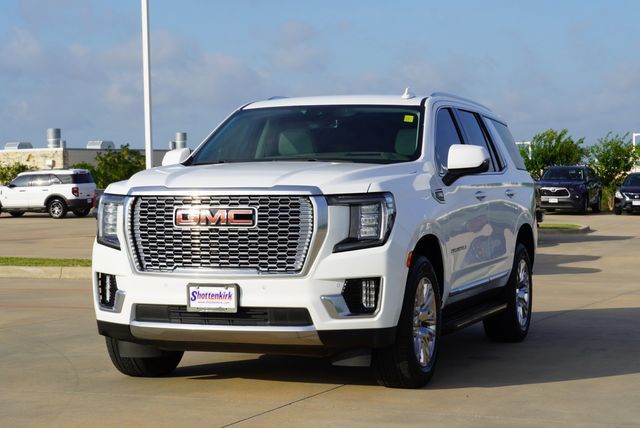 Used 2023 GMC Yukon Denali w/ Max Trailering Package AWD/4WD image 3
