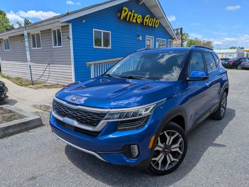 Used 2021 Kia Seltos SX w/ SX Sunroof Package AWD/4WD image 2