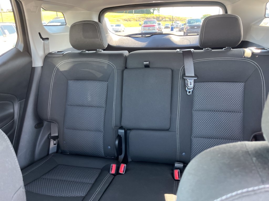 Used 2024 GMC Terrain SLE FWD image 13