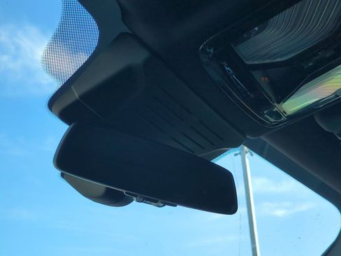 Certified 2025 BMW X5 xDrive40i w/ M Sport Package image 27