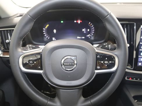 Used 2023 Volvo S60 B5 Plus AWD/4WD image 36