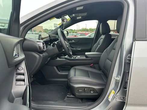 Certified 2026 Chevrolet Equinox LT w/ Convenience Package II AWD/4WD image 19