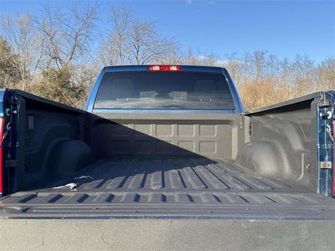 Used 2024 RAM 2500 Big Horn w/ Sport Appearance Package image 29