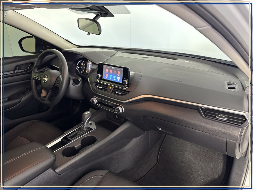 Used 2024 Nissan Altima 2.5 S FWD image 43