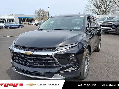 New 2025 Chevrolet Blazer LT image 3