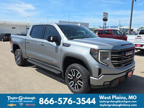 Used 2024 GMC Sierra 1500 AT4 w/ Technology Package AWD/4WD image 2