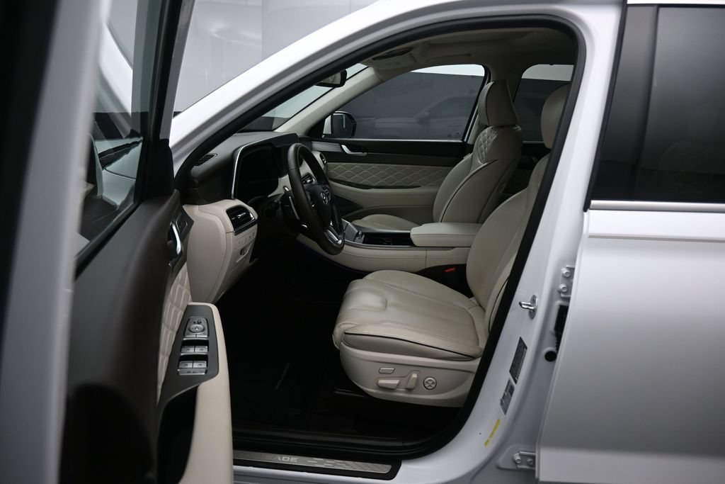 Used 2020 Hyundai Palisade Limited FWD image 12