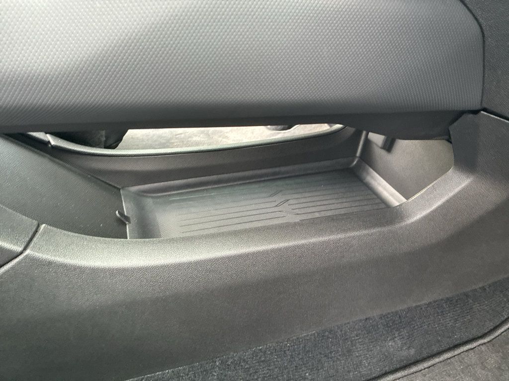 Used 2024 Chevrolet Equinox EV LT FWD image 47