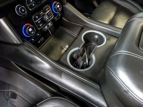 Used 2021 Chevrolet Tahoe LT w/ LT Signature Package image 27