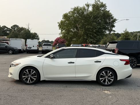Used 2017 Nissan Maxima 3.5 SL FWD image 9
