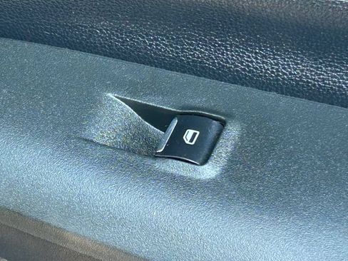 Used 2016 Ford Mustang Coupe RWD image 29