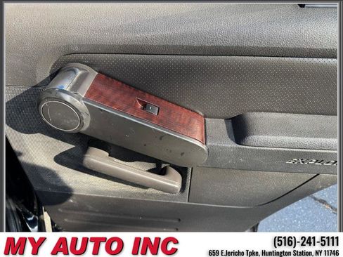 Used 2010 Ford Explorer Limited image 31