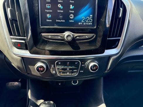 Used 2019 Chevrolet Traverse LT w/ LPO, Floor Liner Package FWD image 9