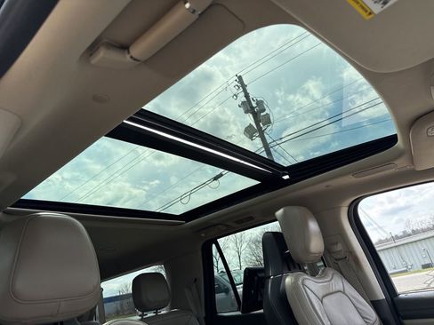 Used 2022 Lincoln Navigator L Reserve image 15