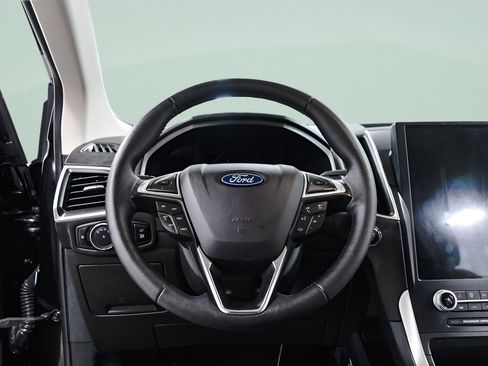 Used 2024 Ford Edge SEL w/ Convenience Package AWD/4WD image 11