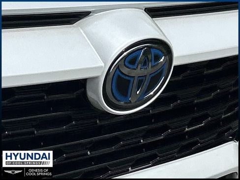 Used 2023 Toyota RAV4 XSE w/ XSE Grade Weather Package AWD/4WD image 10