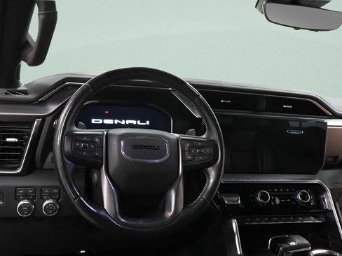 Used 2023 GMC Sierra 1500 Denali Ultimate AWD/4WD image 8