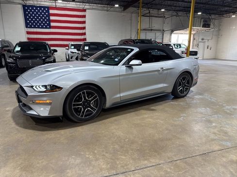 Used 2019 Ford Mustang Premium image 10