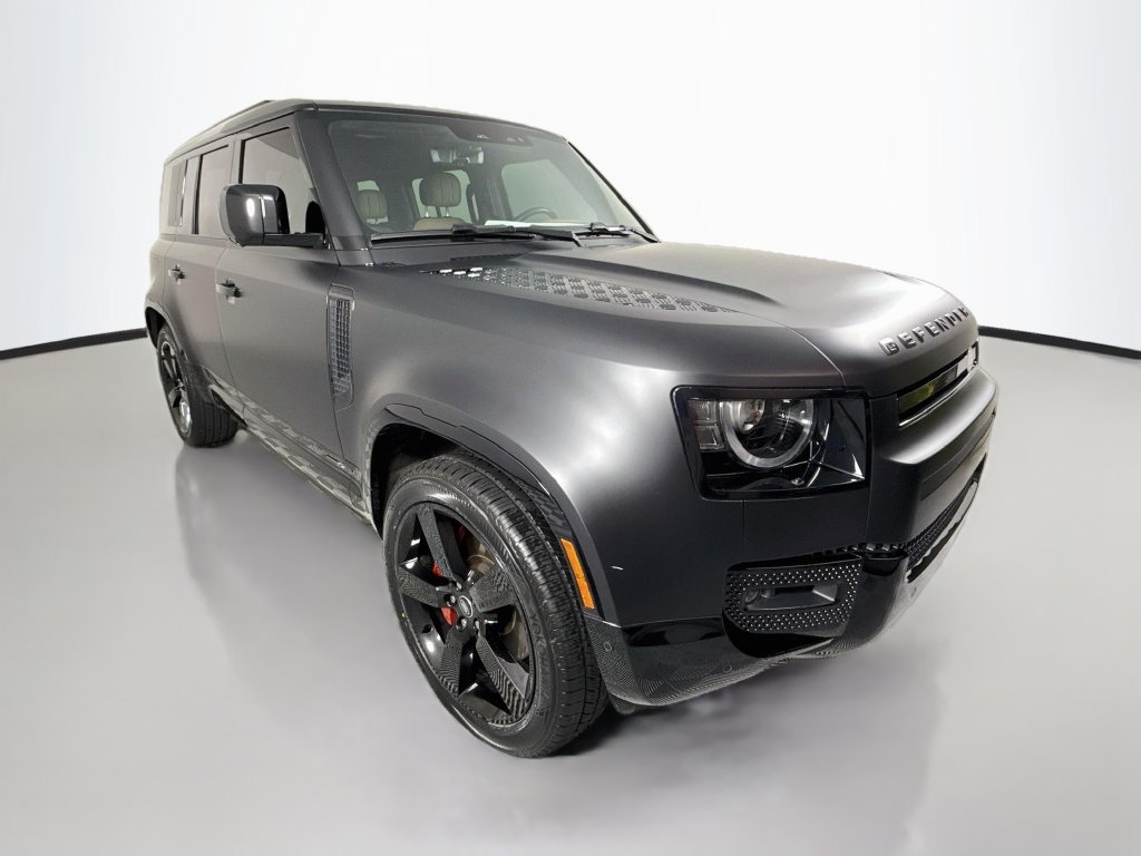 Certified 2025 Land Rover Defender 110 X AWD/4WD image 7