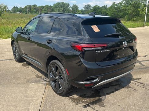 Used 2023 Buick Envision Preferred w/ Sport Touring Package AWD/4WD image 3