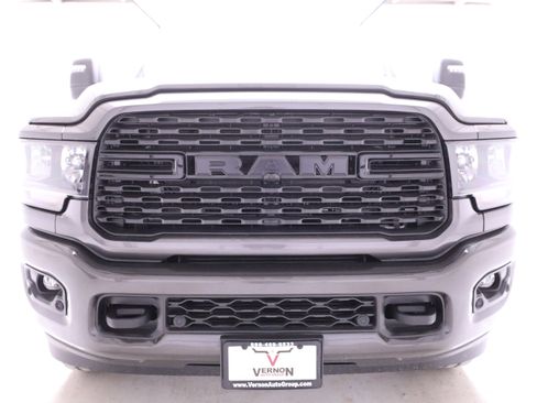 Used 2024 RAM 2500 Big Horn w/ Night Edition image 8
