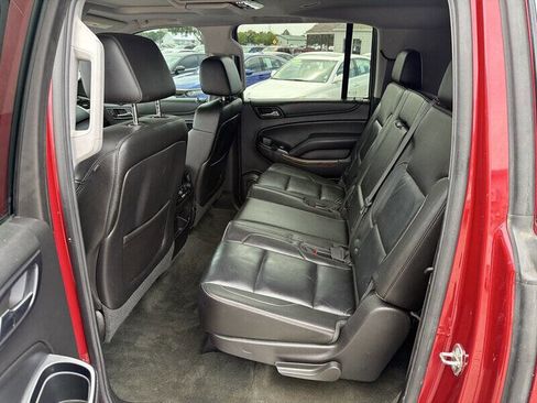 Used 2015 Chevrolet Suburban LT w/ Luxury Package AWD/4WD image 15