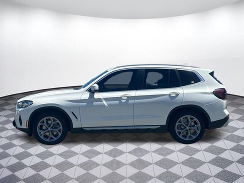 Used 2024 BMW X3 xDrive30i w/ Premium Package AWD/4WD image 2