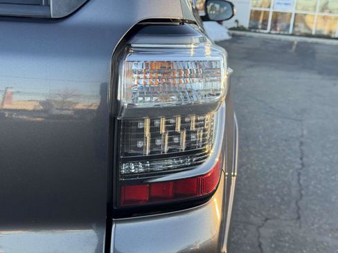 Used 2019 Toyota 4Runner Limited image 9