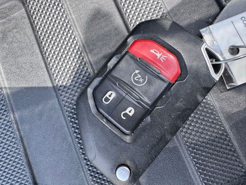 Used 2021 Jeep Wrangler Unlimited Sport AWD/4WD image 21