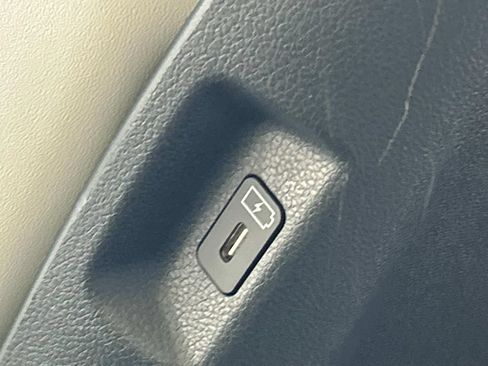 Certified 2025 Hyundai Santa Fe SEL FWD image 23