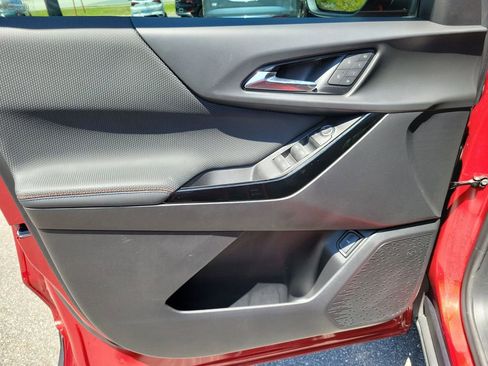 Used 2025 Chevrolet Equinox RS w/ Safety and Technology Package FWD image 21