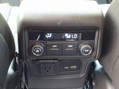 Used 2020 GMC Acadia SLE w/ Driver Convenience Package AWD/4WD image 8