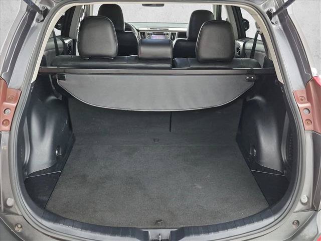 Used 2013 Toyota RAV4 XLE AWD/4WD image 6